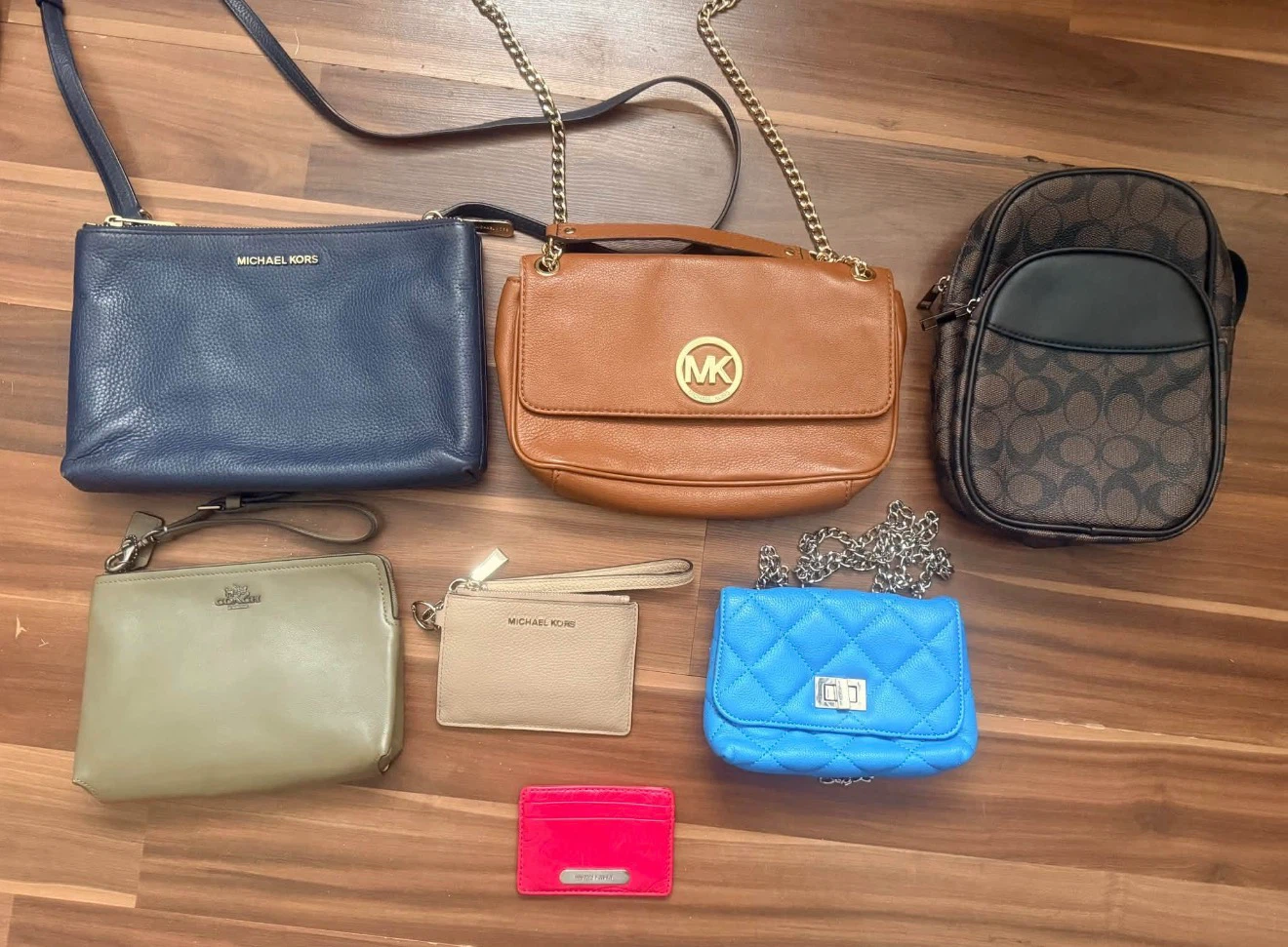 Various brand name bags and wallets READ AD