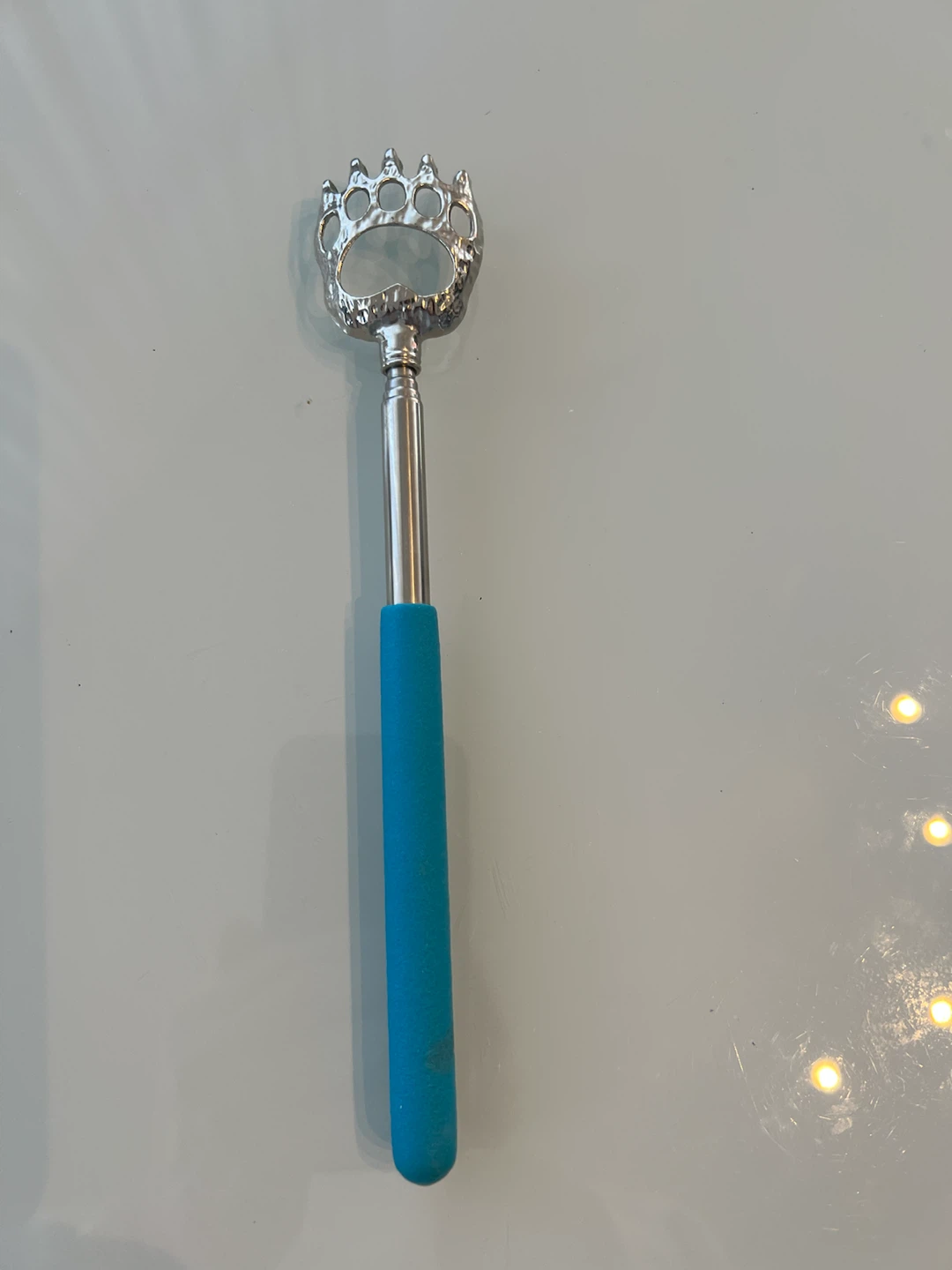 Telescopic Bear Claw Back Scratcher