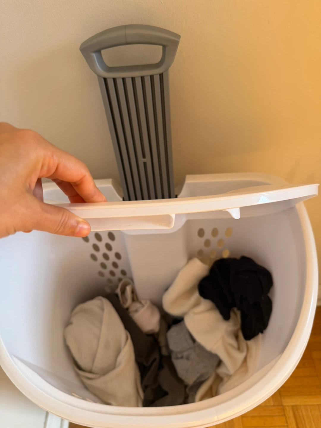 Sterilite Ultra Wheeled Laundry Hamper - photo 3