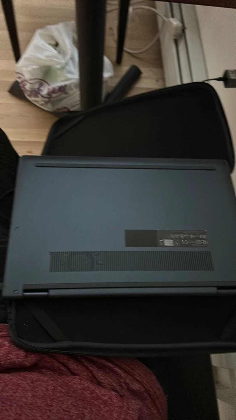 Lenovo Yoga Laptop - photo 2