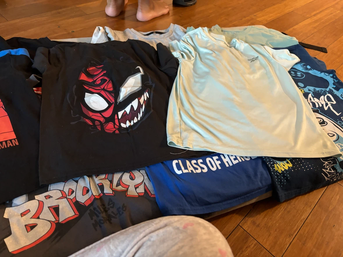 Boys Character and Graphic T-shirt Bundle - photo 5