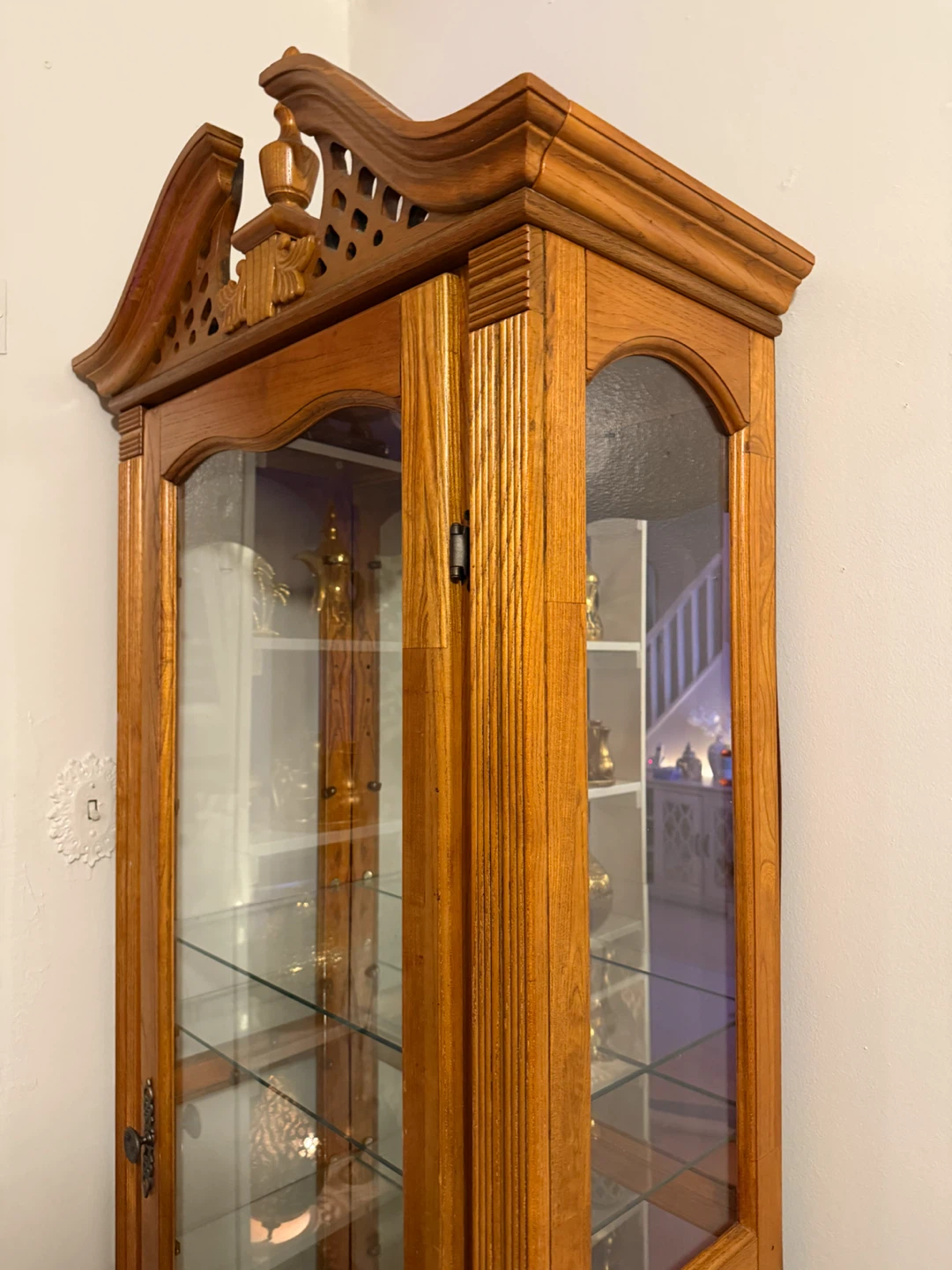 Elegant Oak Curio Cabinet – Glass Display Case (Traditional) - photo 3