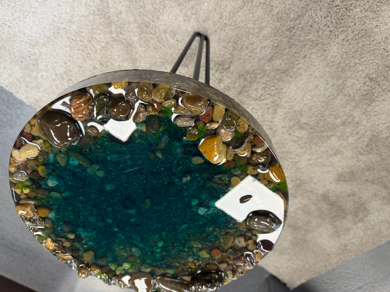 Idma Rhythms of Nature Pebble Resin Side Table