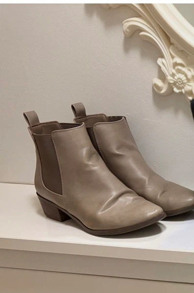 Women's Boot Size 37 - photo 3