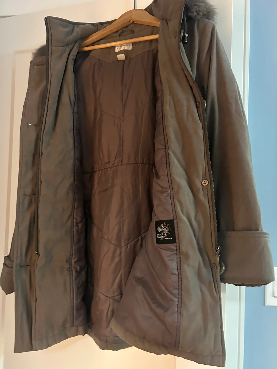 Winter Coat with Detachable Hood - photo 3