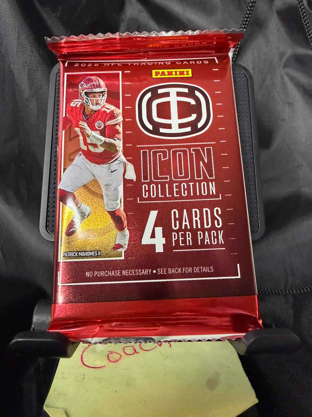 2025 Panini Icon Collection NFL Trading Card Pack
