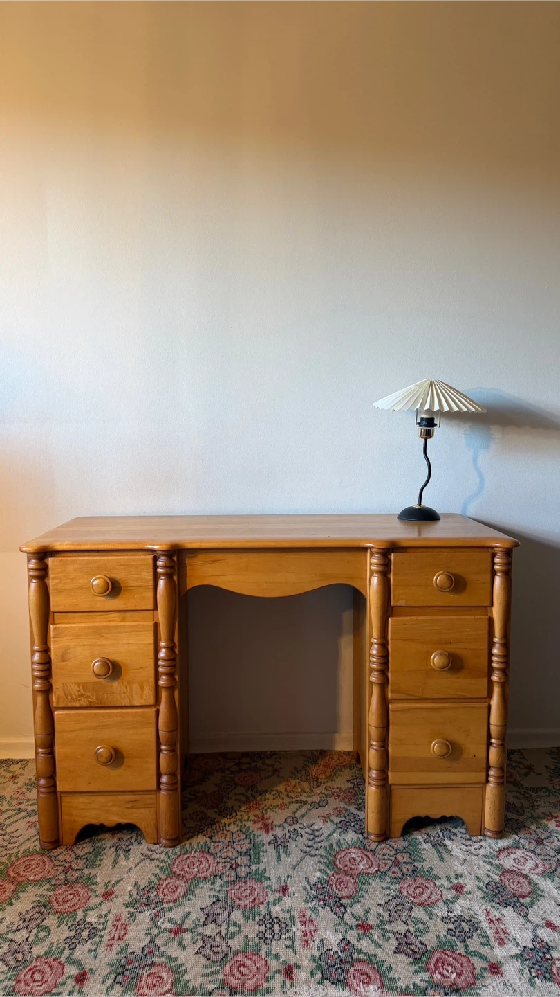Vintage Scalloped Desk