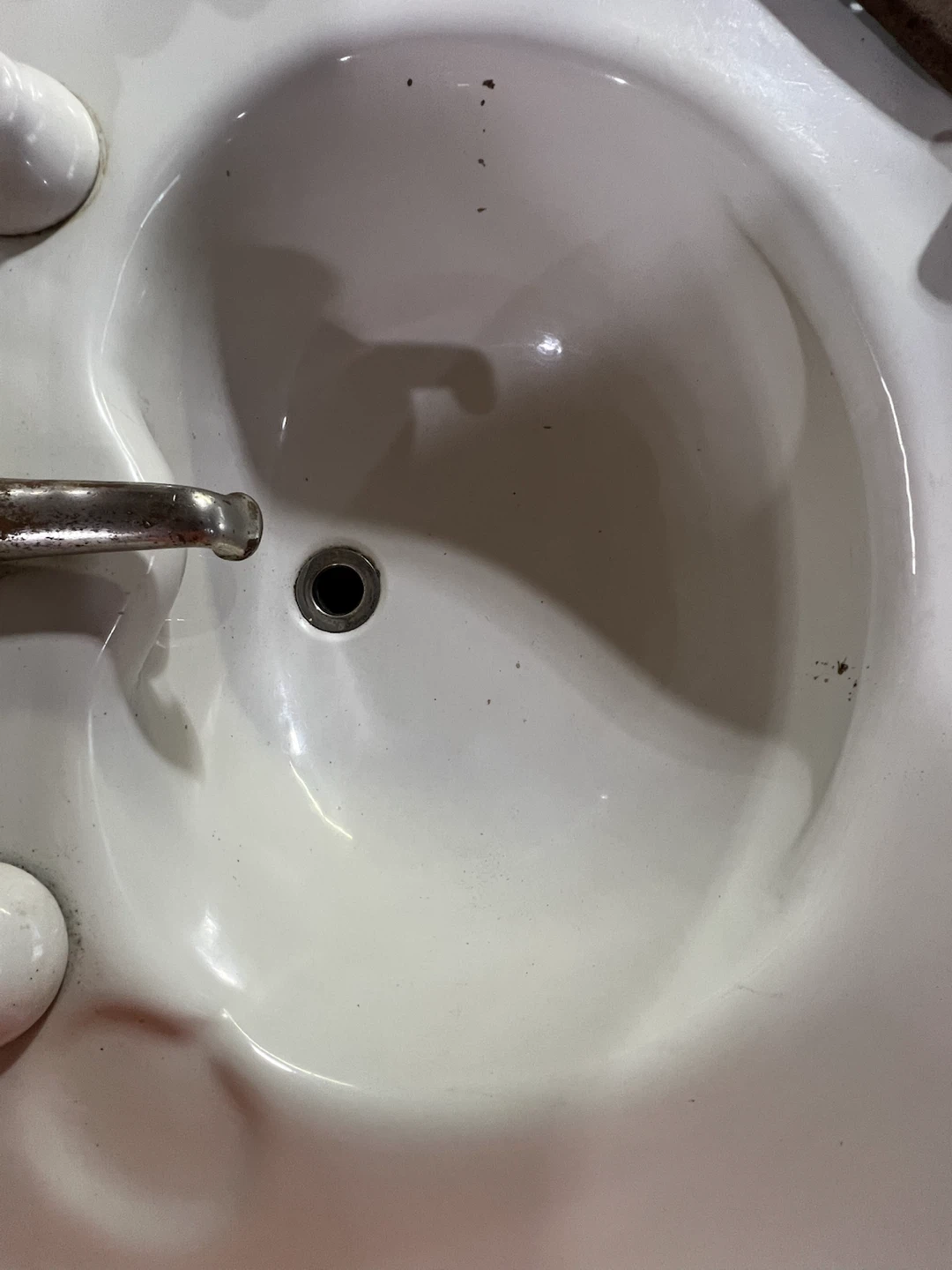 Vintage Wall-Mount Porcelain Sink - photo 2