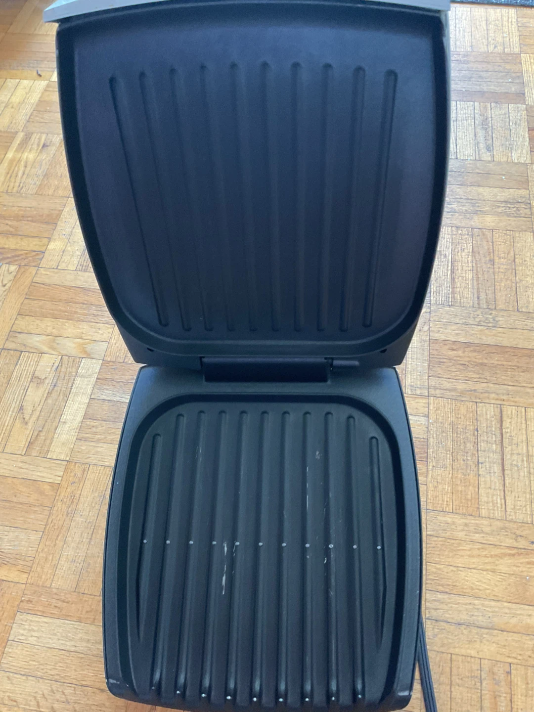 George Foreman Lean Mean Fat Reducing Grilling Machine - photo 3