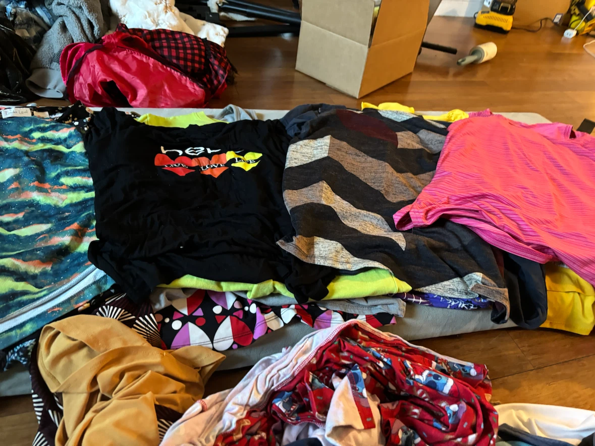Assorted Women's Casual Tops Bundle - photo 2