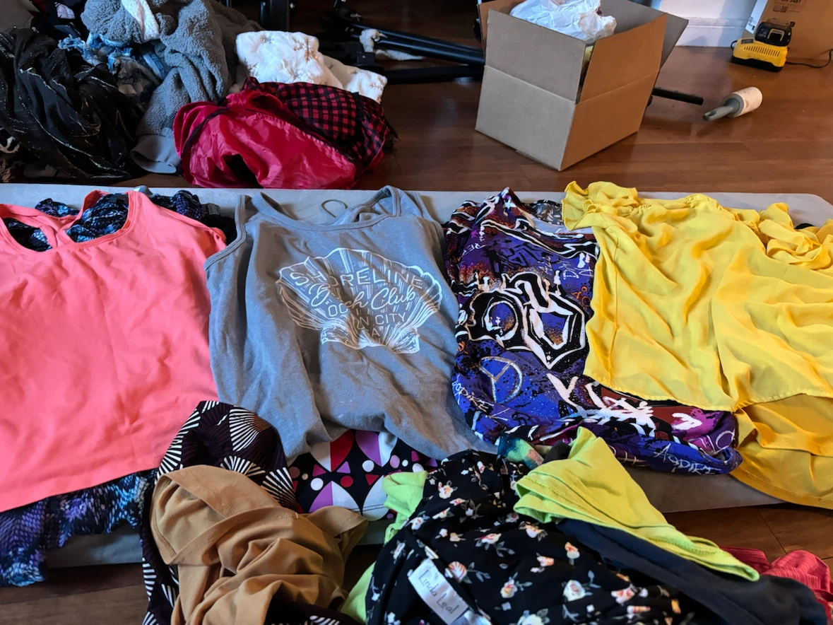 Assorted Women's Casual Tops Bundle - photo 4