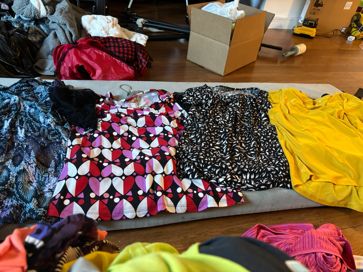 Assorted Women's Casual Tops Bundle - photo 5