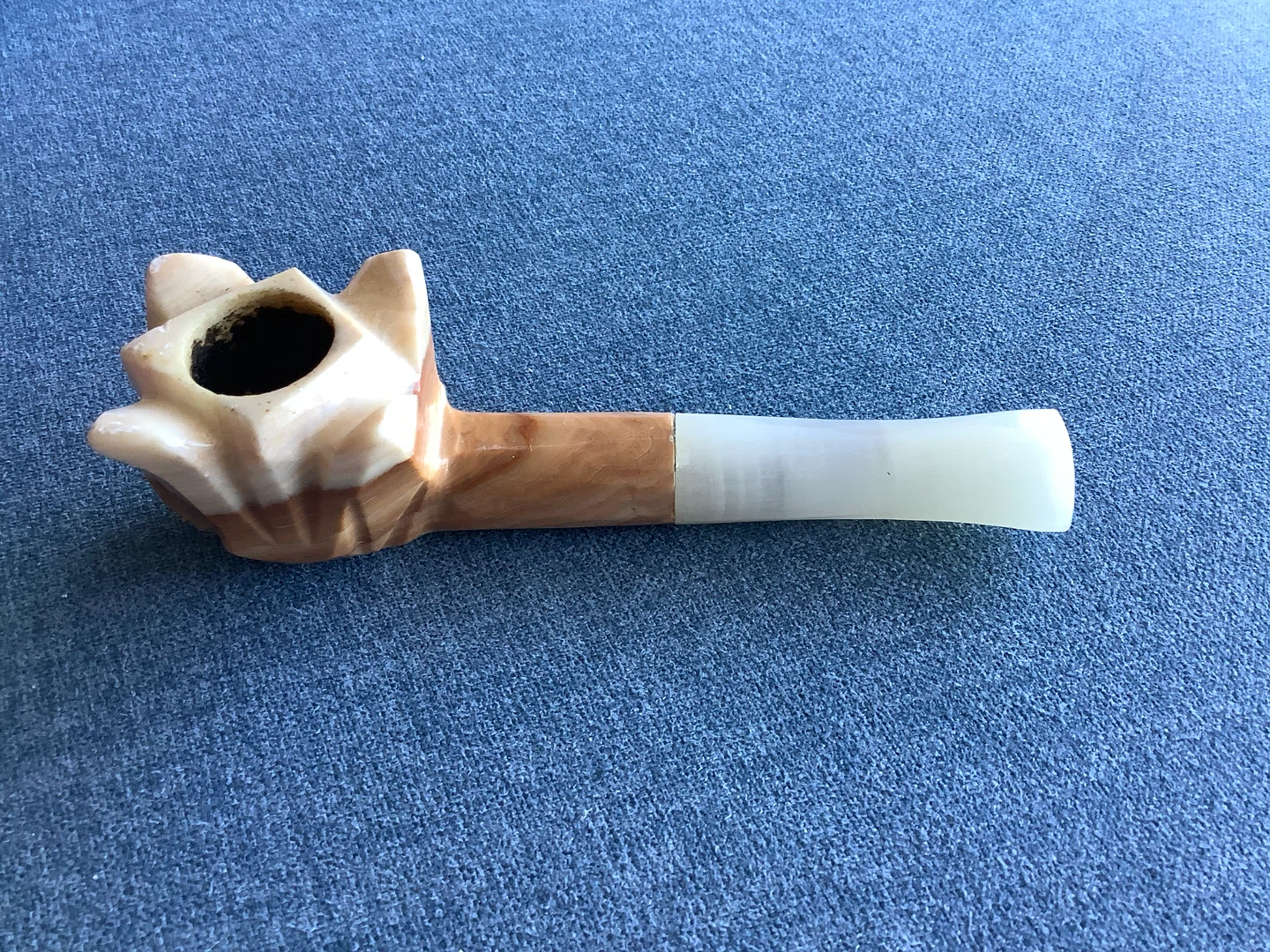 Hand Carved Marble Pipe with a Lotus Flower Shaped Bowl 🐞