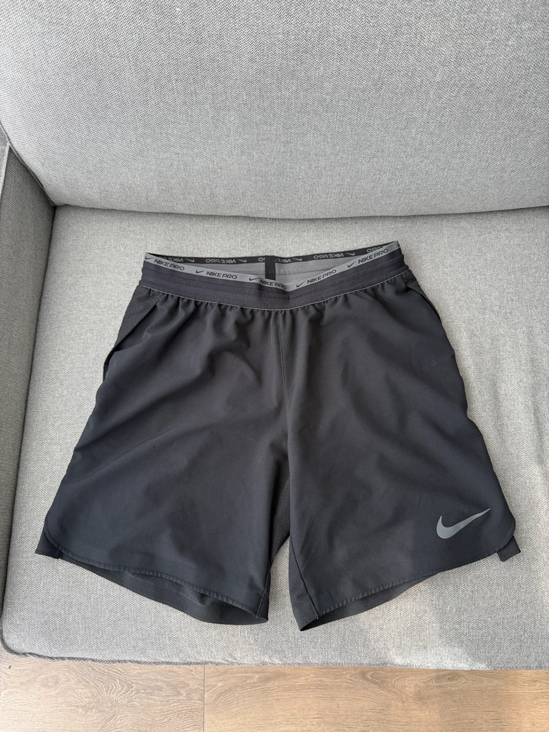 Nike Dri Fit Shorts - Medium