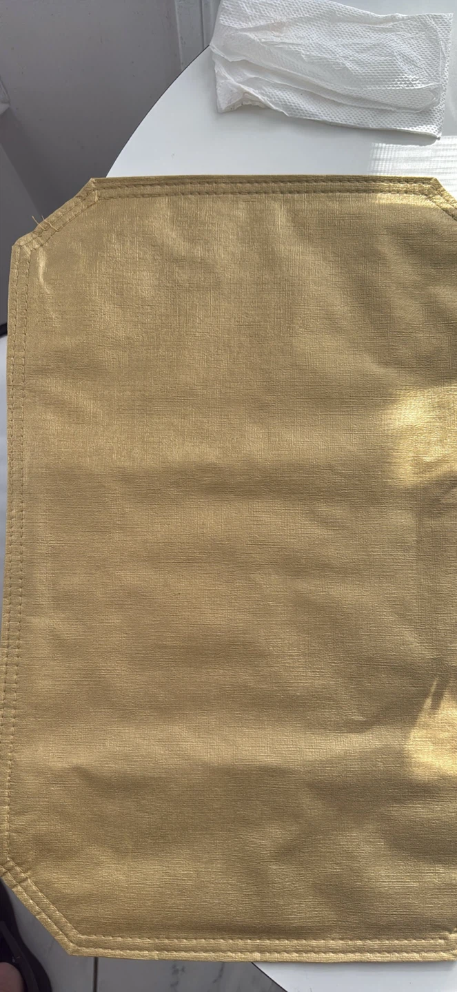 Six Gold Placemats - photo 2