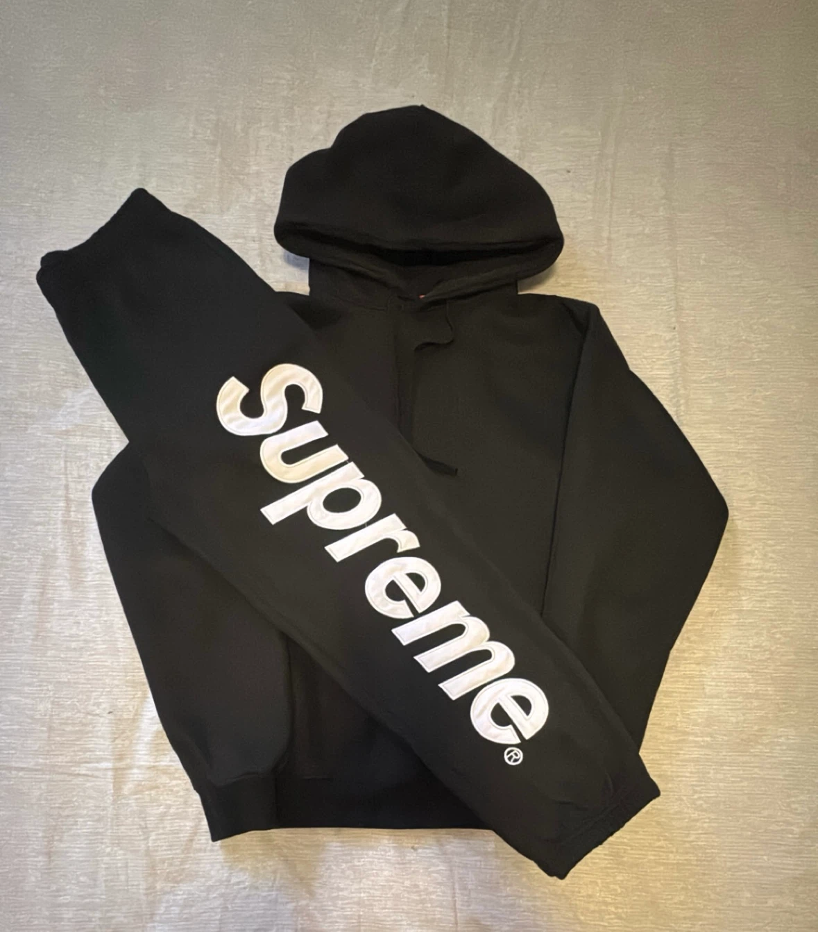 Supreme Black Hoodie - photo 3