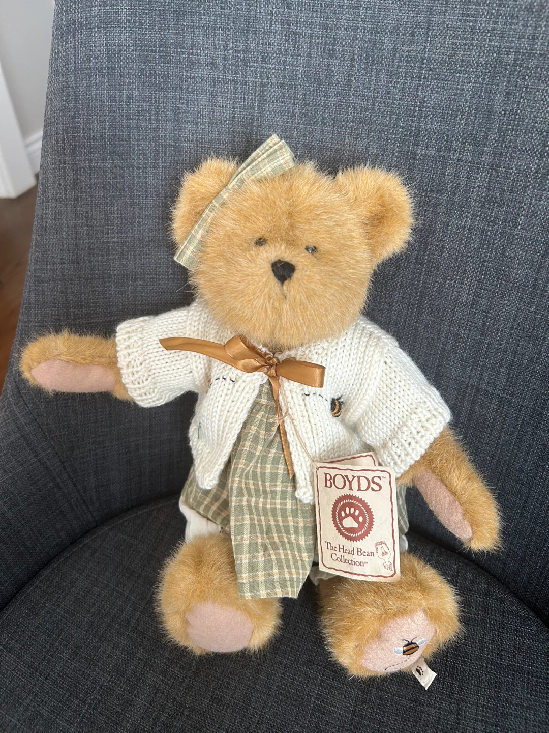 ADORABLE VINTAGE JOINTED BOYDS BEAR (READ LISTING)
