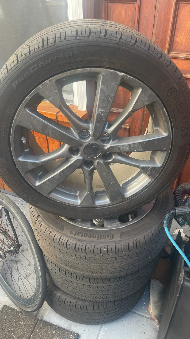 Tires and rims 235/45/r18
