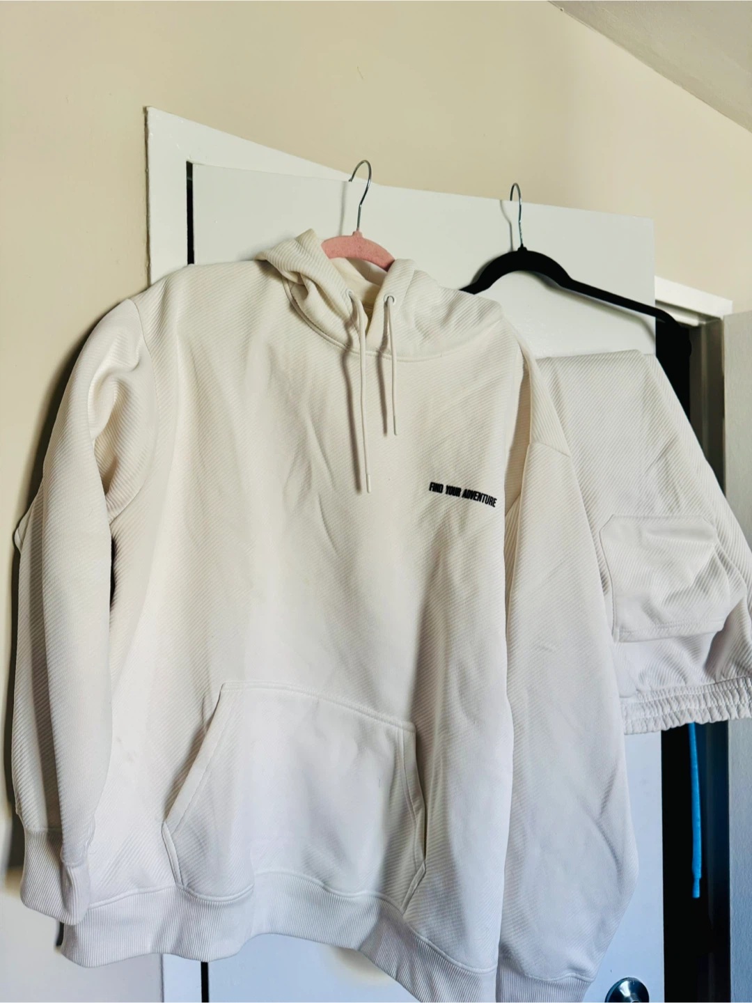 White Men’s Hoodie Set - Fall fashion
