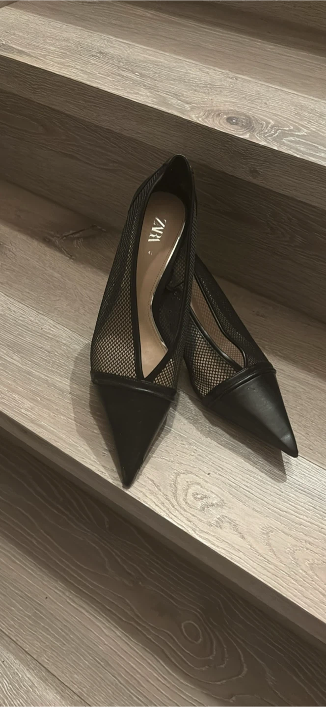 Zara Black Mesh Kitten Heels - photo 2