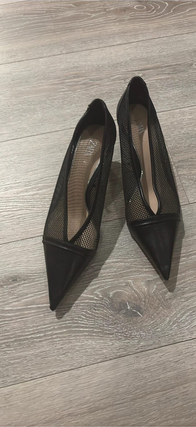 Zara Black Mesh Kitten Heels - photo 4