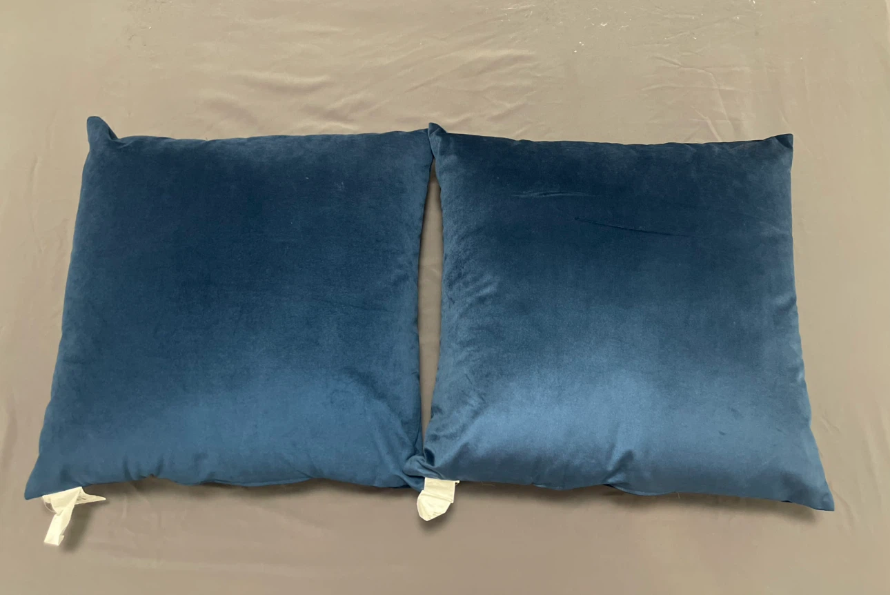 2 Navy Hometrends Decorative Throw Pillows - photo 2