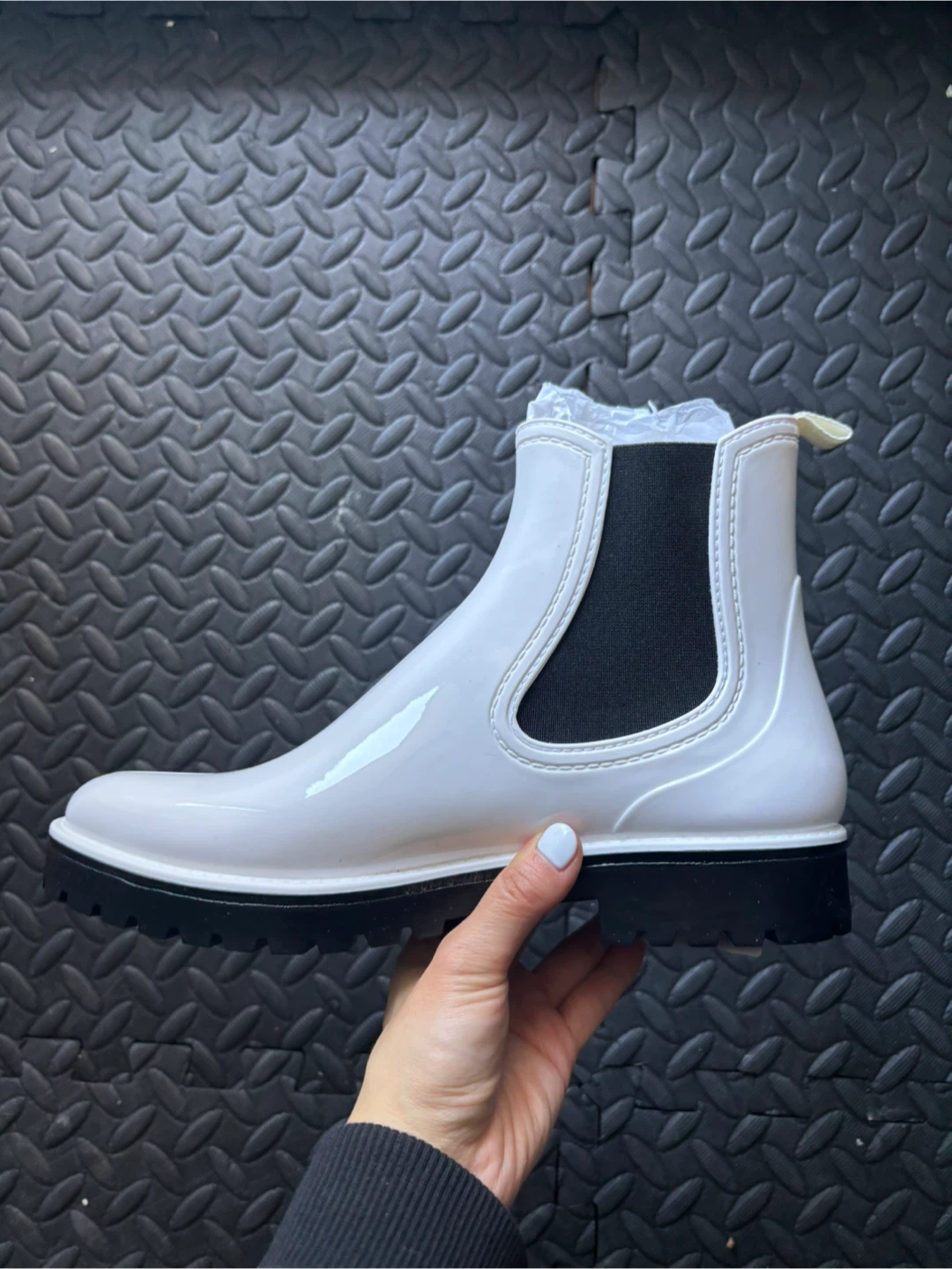 MATT & NAT Laney Vegan Rain Boots - Size 7 - photo 2