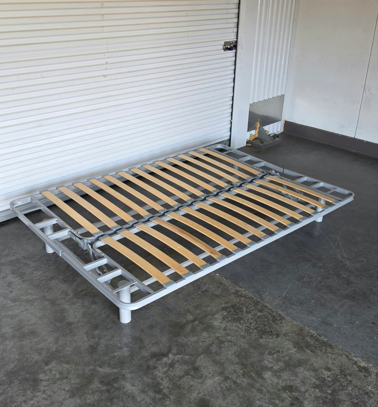 Adjustable full/double Sofa Bed in great condition - photo 4
