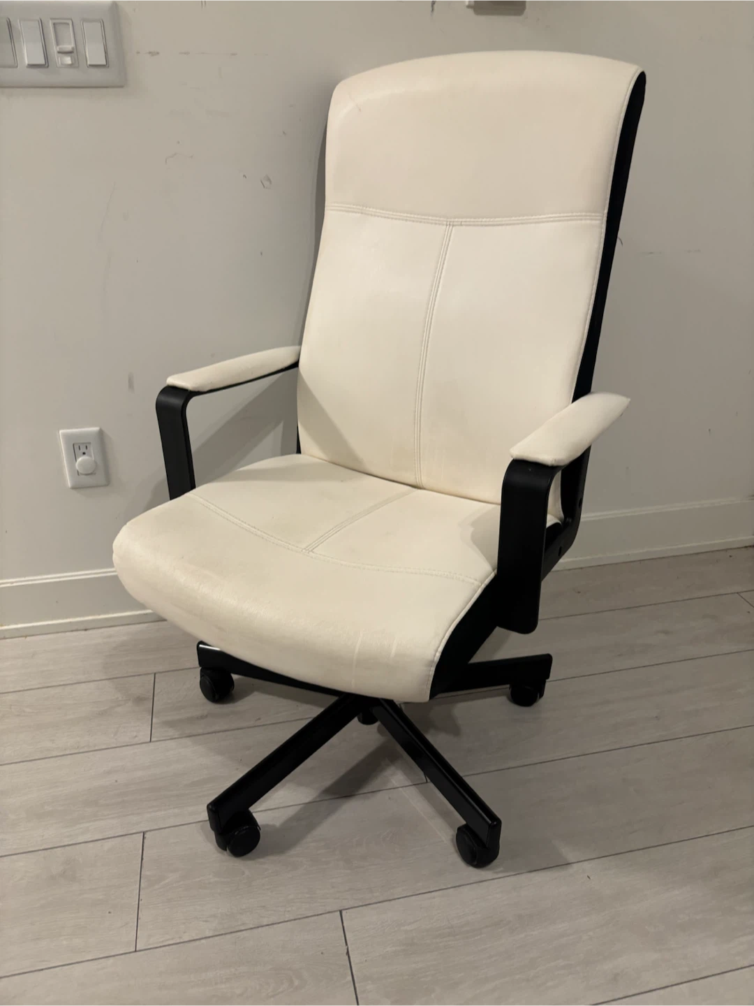 White Office Desk Chair