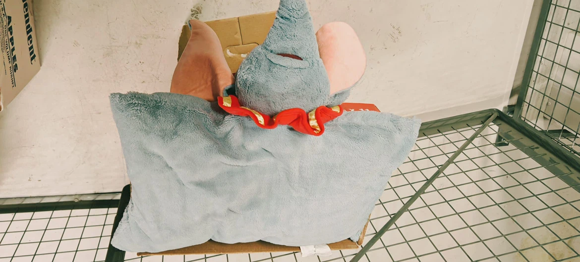 My preloved plush pillow-Dumbo - photo 4