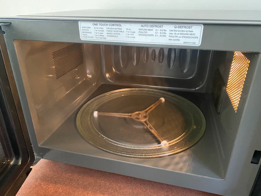 LG LMC1050ST Stainless Steel Microwave - photo 5