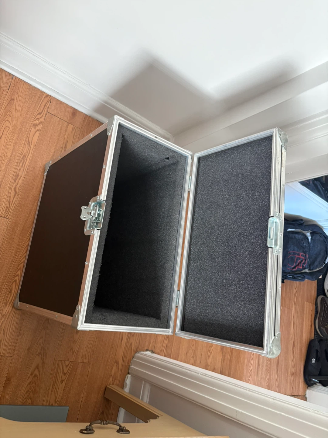 Road case with foam padding - photo 2
