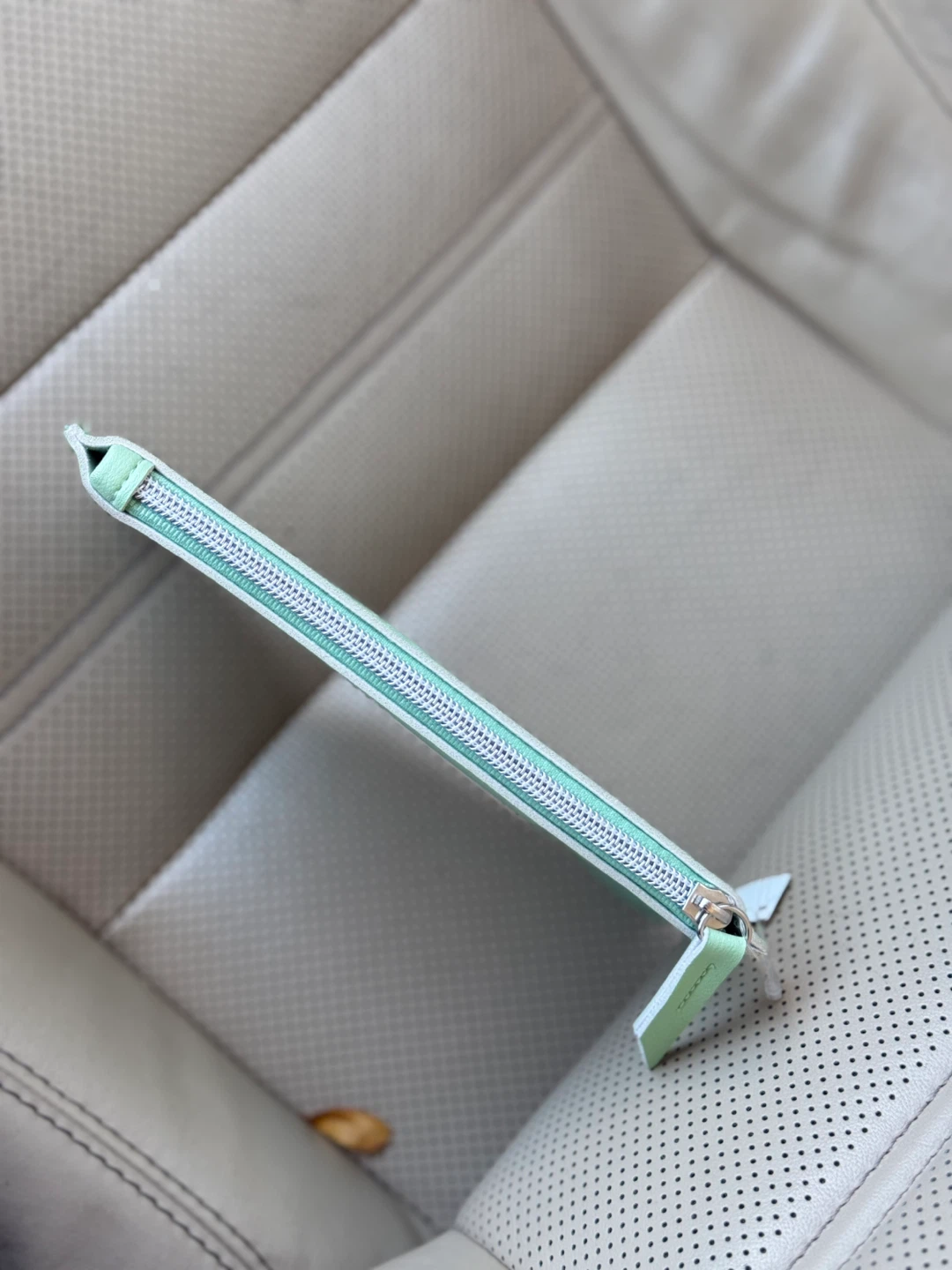 Mario Badescu Mint Green Zipper Pouch - photo 4
