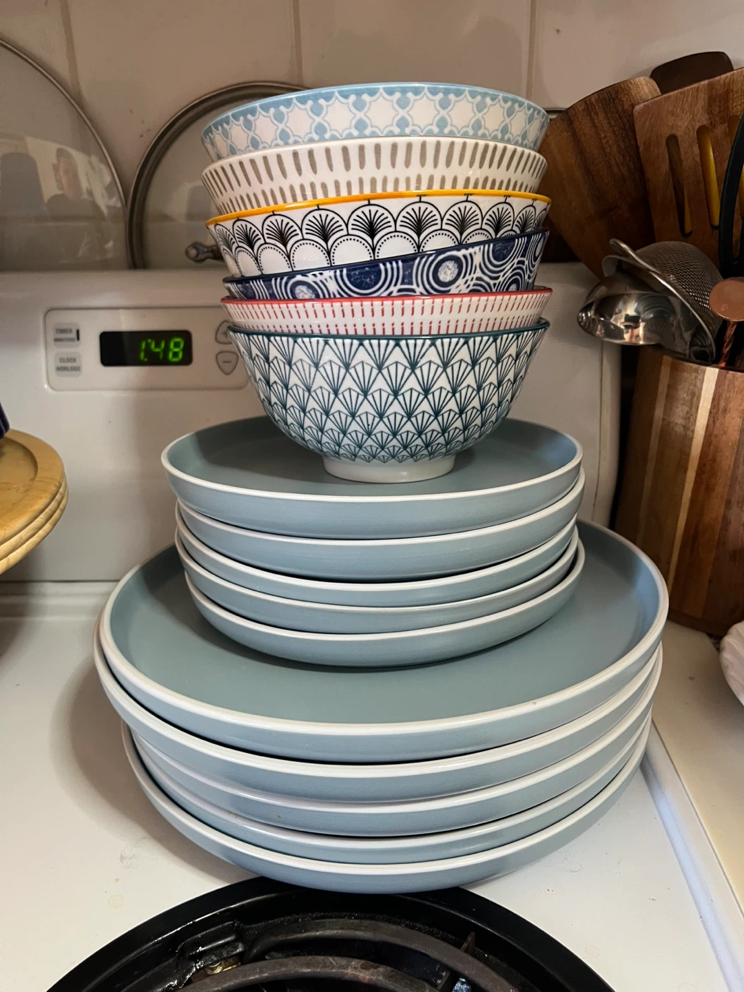 **MOVING SALE** CasaModerna Dinnerware Set