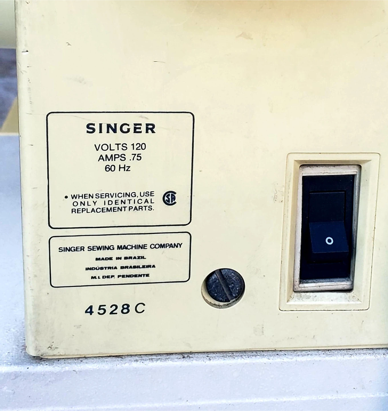 Singer 4528C Sewing Machine - photo 3