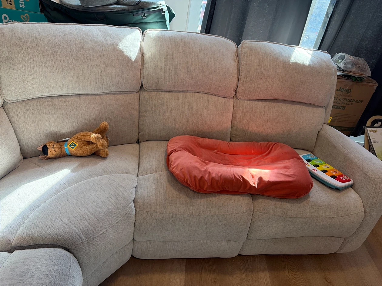 Recliner couch - photo 4