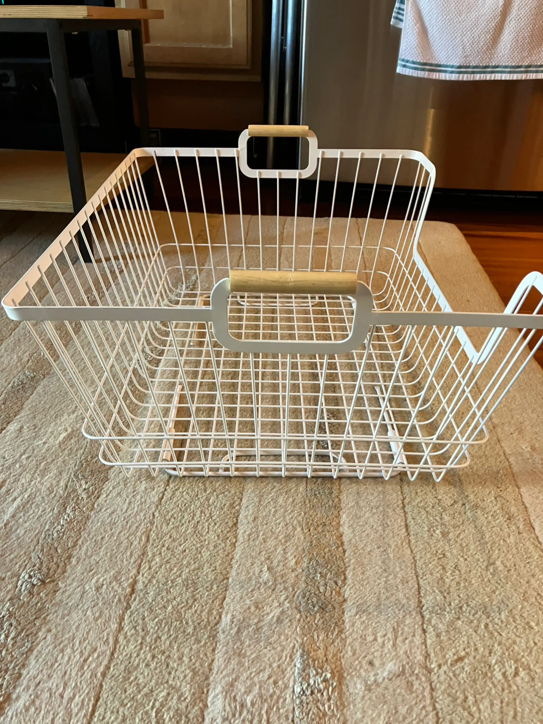 White Wire Storage Basket with Wooden Handles - photo 3