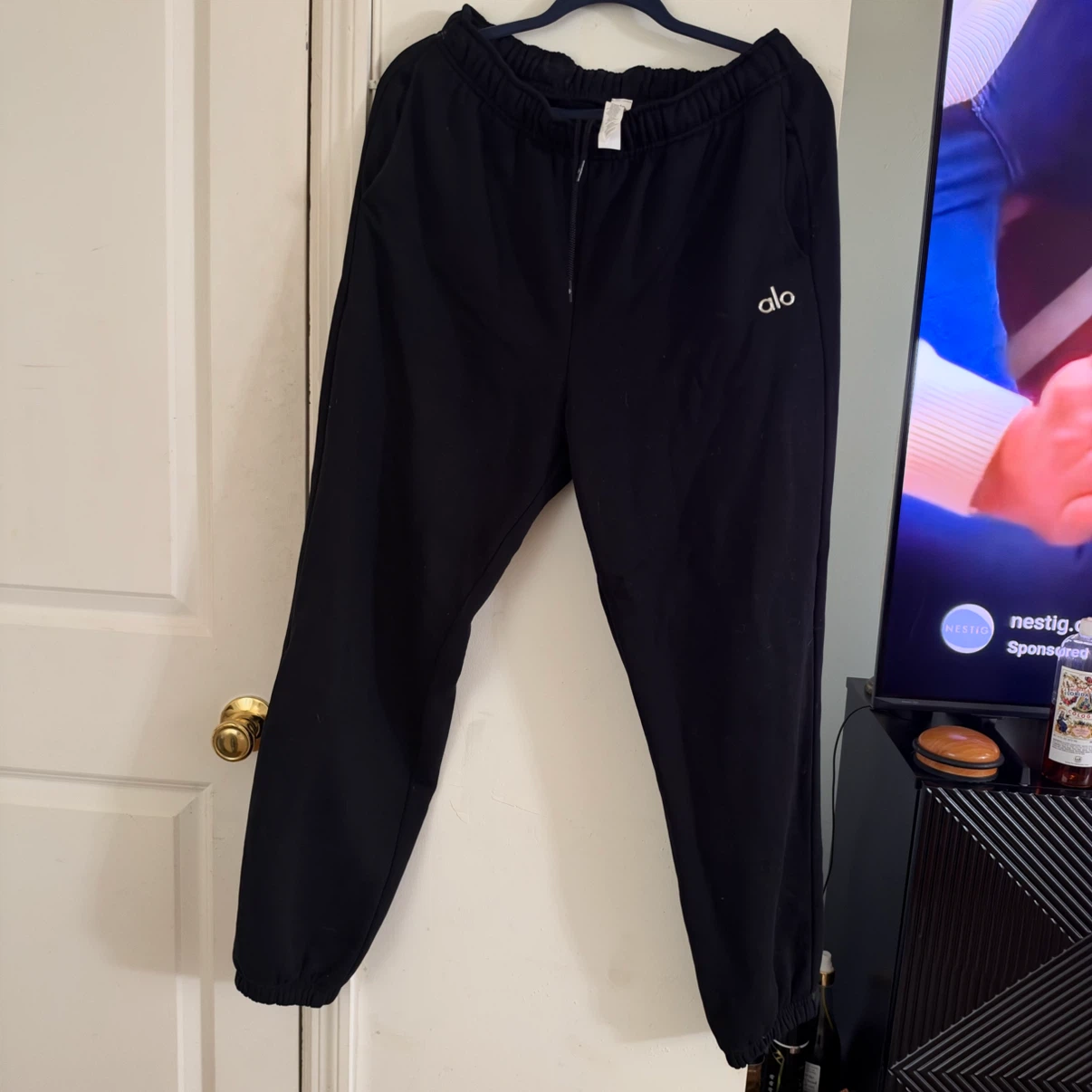 Alo Yoga Black Sweatpants - photo 4