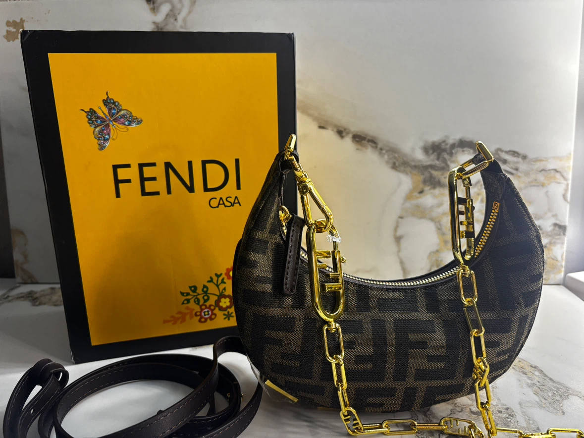 Fendi monogram mini bag (offers welcome) - photo 2