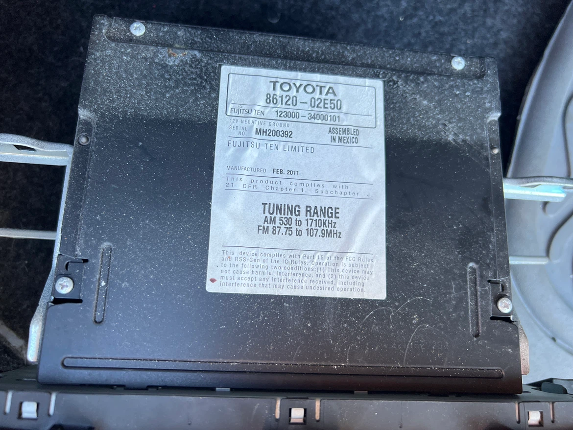 Toyota Factory Radio Head Unit 86120-02E50 - photo 2