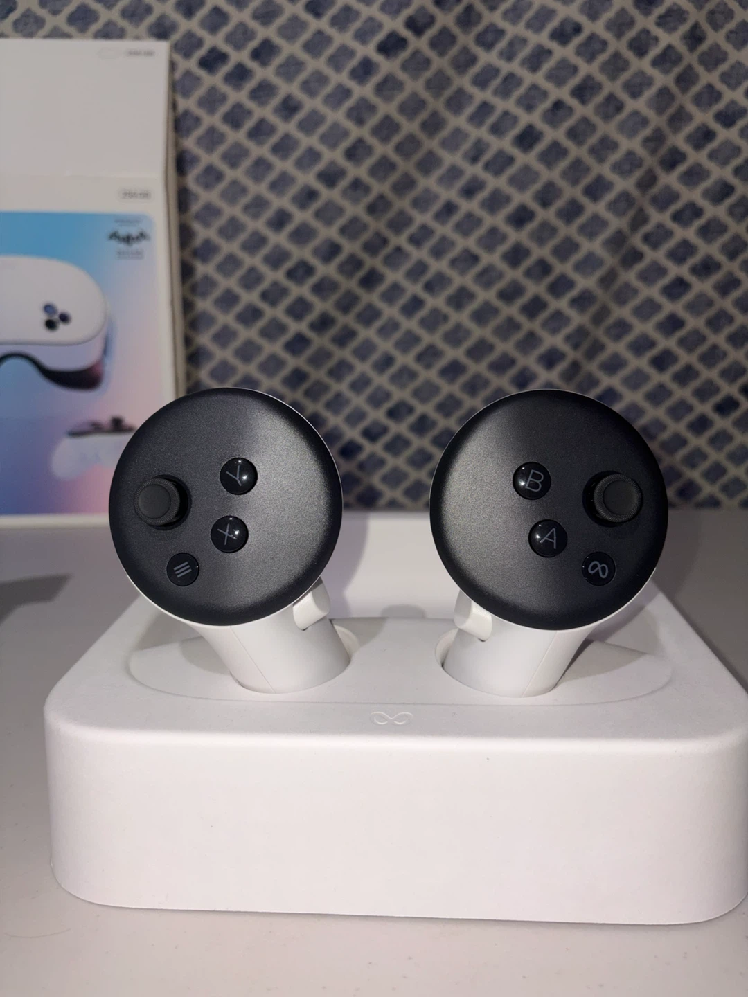 Meta Quest 3S 256GB VR Headset - photo 4