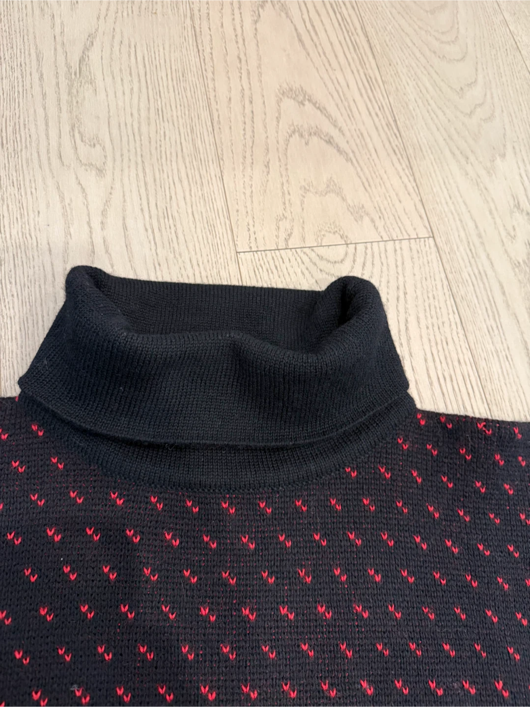Boston Traders 100% Wool Turtleneck Sweater - photo 5