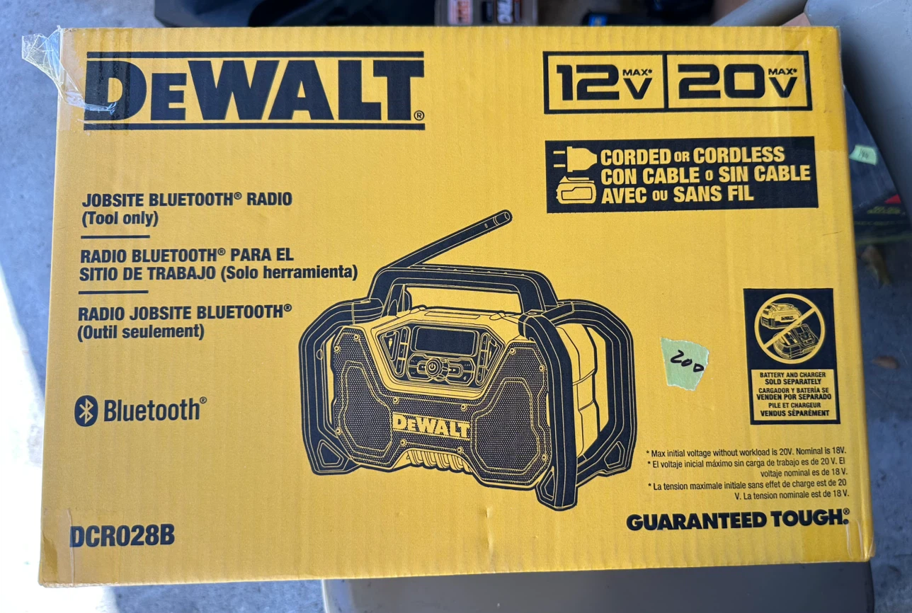 DeWalt DCR028B Jobsite Bluetooth Radio