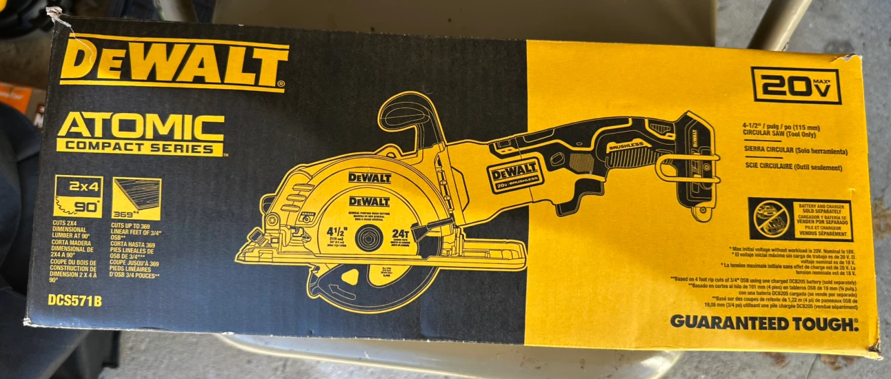 DeWalt Atomic 20V Max 4-1/2" Circular Saw DCS571B