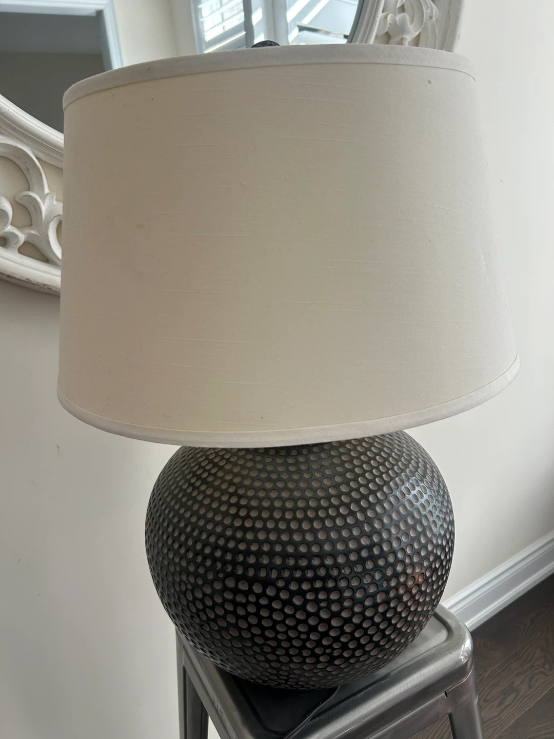 Textured Brown Table Lamp w/ Beige Shade - photo 3