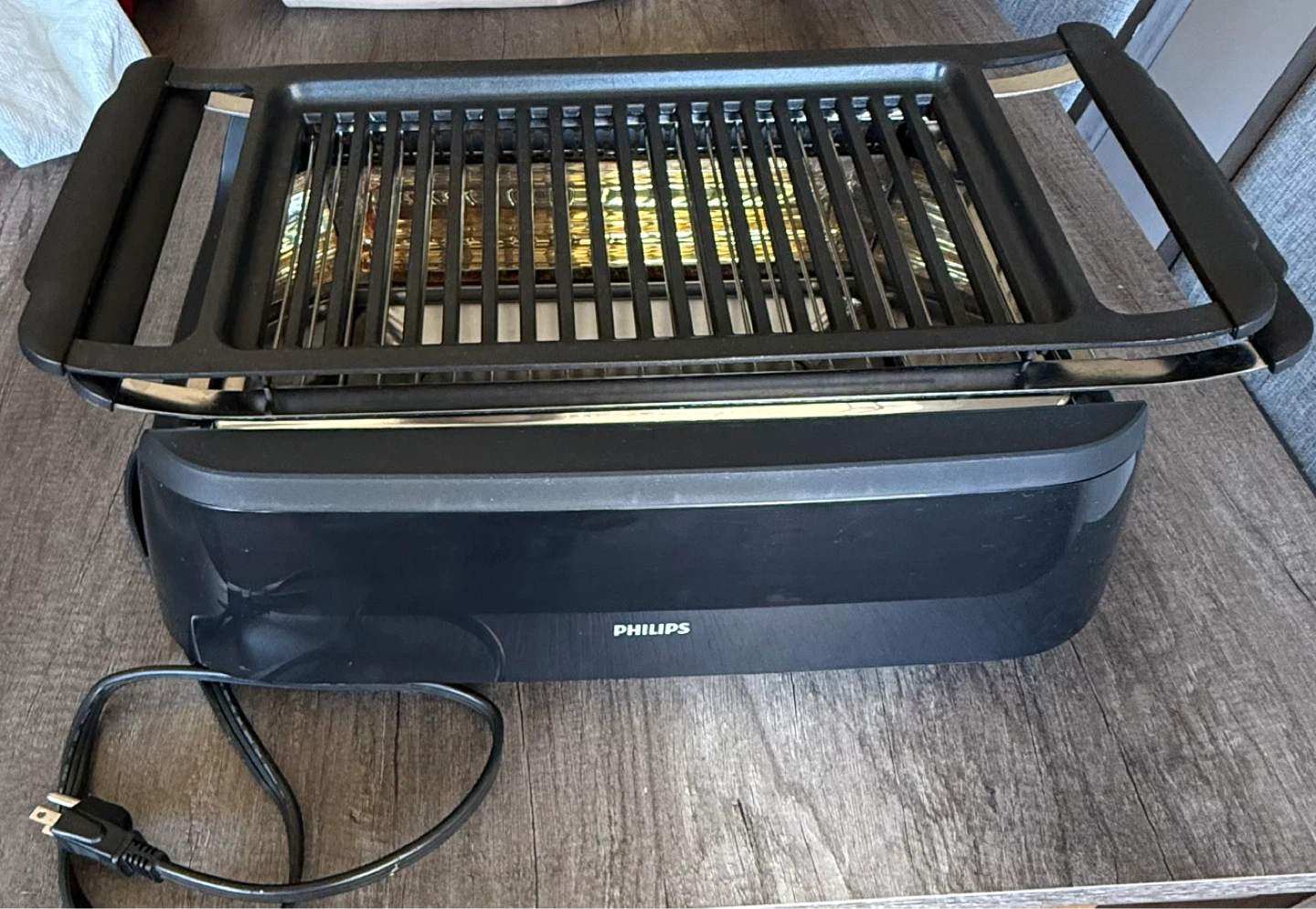 Philips Smokeless Indoor BBQ Grill- Used Only 3 Times! - photo 5