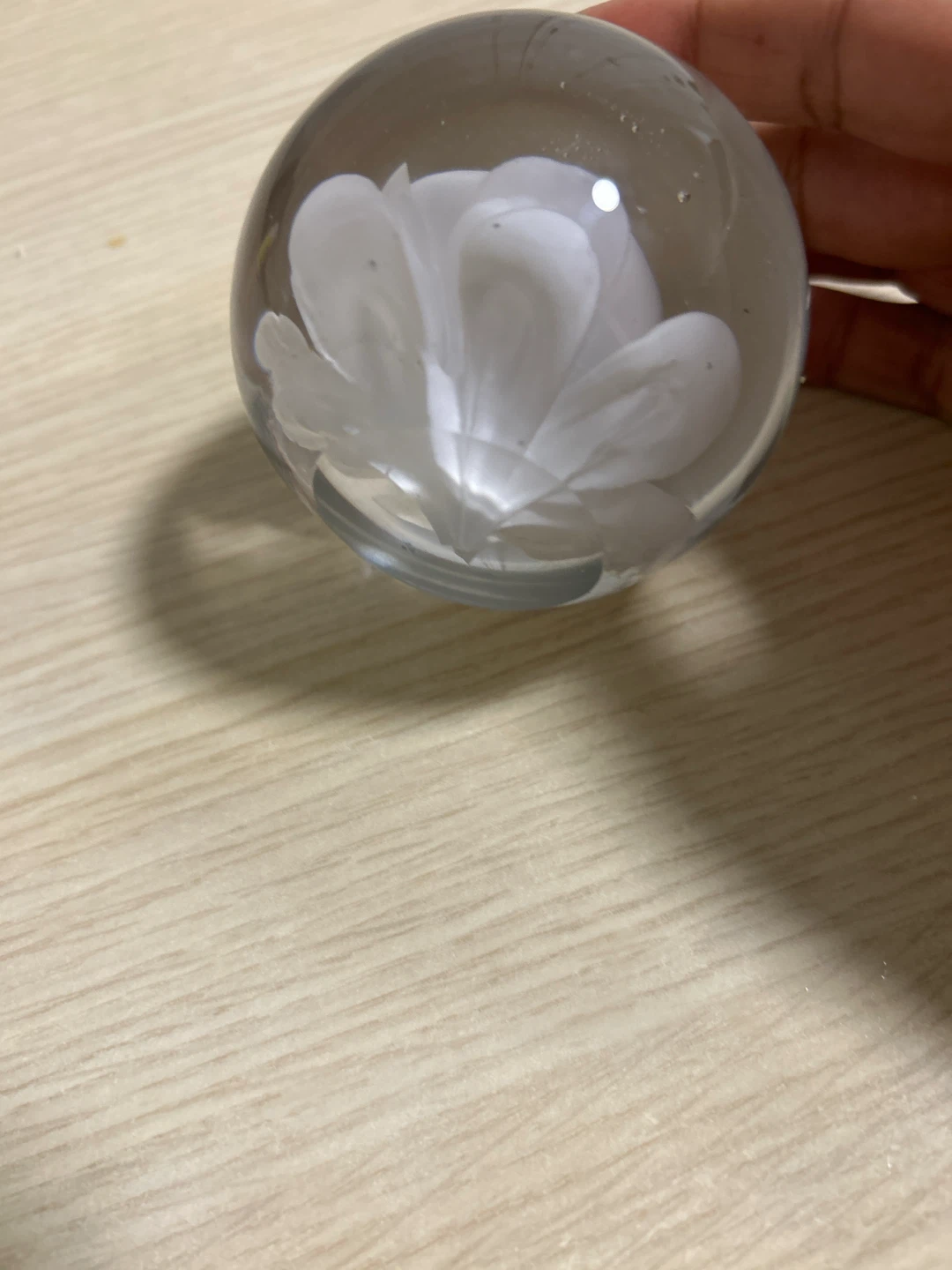Glass Paperweight with White Flower Design - photo 2