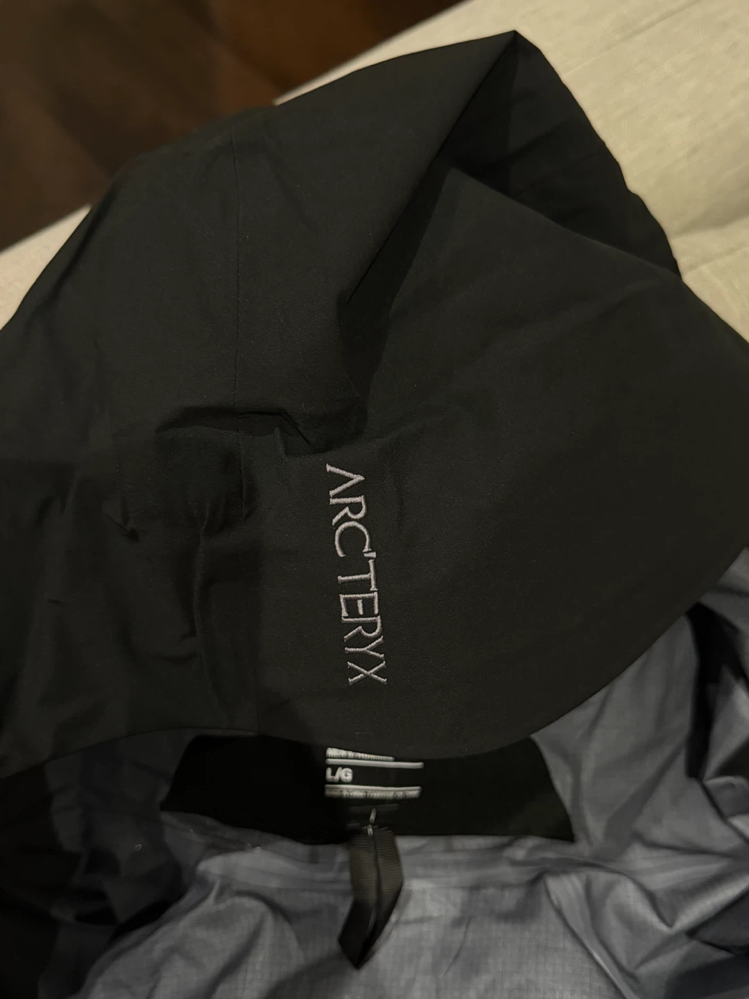 Arc'teryx Men's Jacket with Beanie - photo 2
