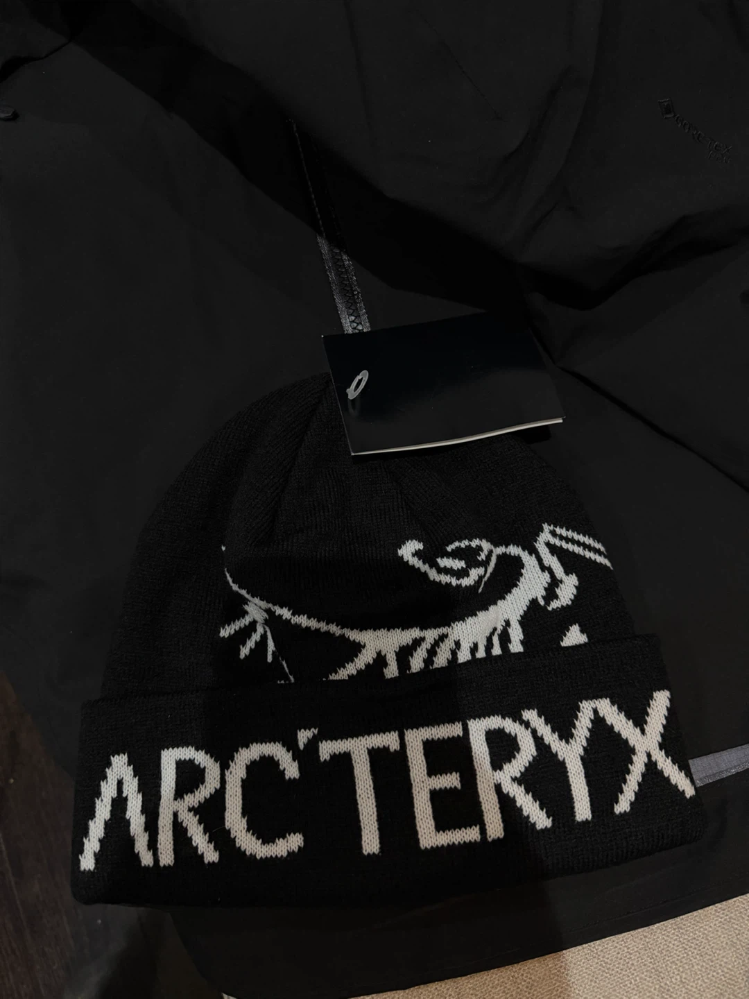 Arc'teryx Men's Jacket with Beanie - photo 5
