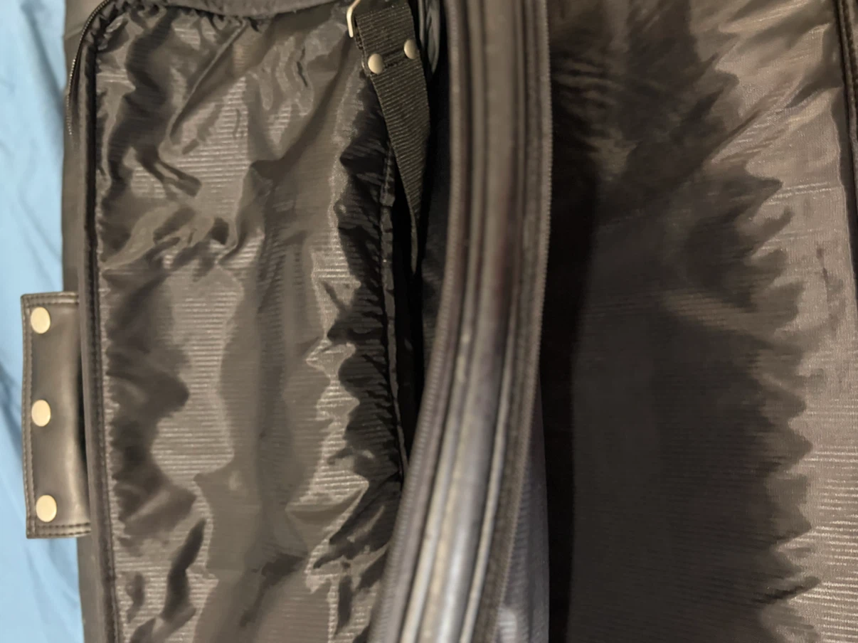 Securcor Manulife Financial Duffle Bag - photo 3